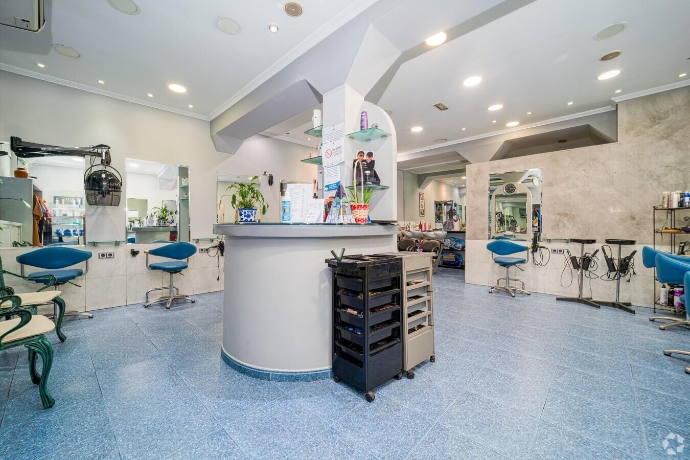 Madrid, MAD 28004 - Unidad Puerta 04, Esc. 1 -  - Foto del interior - Image 1 of 8