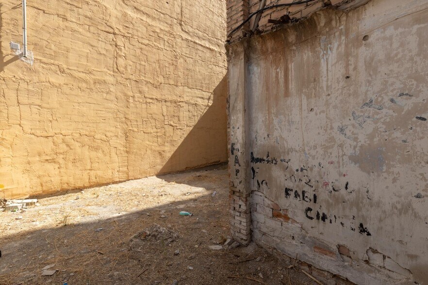 Calle Bolivia, 17, Granada, Granada en venta - Foto del edificio - Imagen 3 de 17