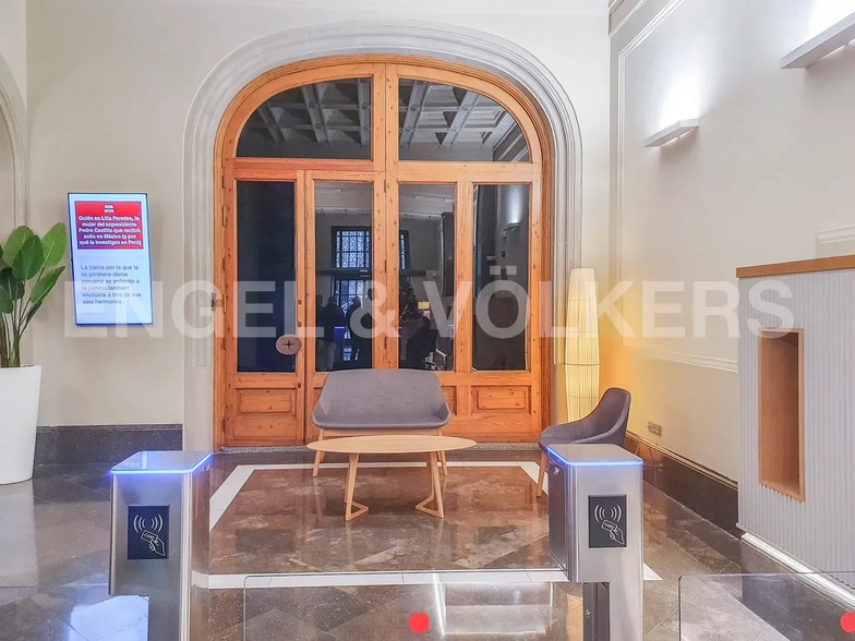 Passeig de Gràcia, Barcelona, Barcelona en alquiler - Vestíbulo - Imagen 3 de 6