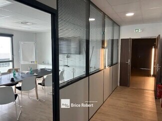 Más detalles de 6 Rue D'Arsonval, Chassieu - Oficina en venta