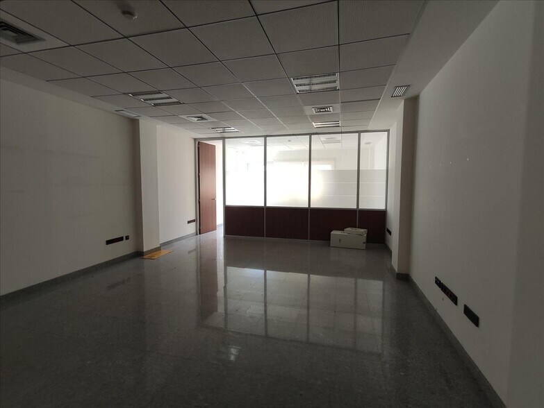 Oficina en SEVILLA en venta - Foto del interior - Imagen 3 de 14