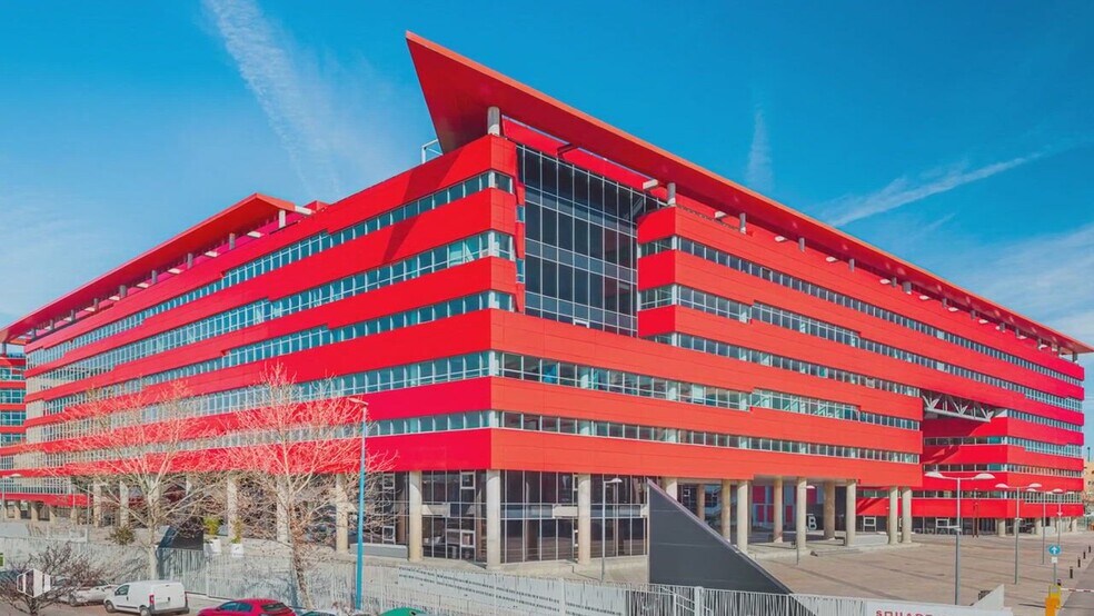 Regus Rivas Square Garden, Calle Marie Curie, 9, Rivas-Vaciamadrid, Madrid en alquiler - Vídeo de anuncio comercial - Imagen 2 de 11