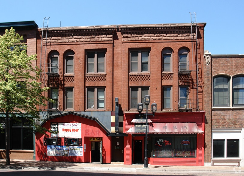 323 W 1st St, Duluth, MN en alquiler - Foto del edificio - Imagen 2 de 6