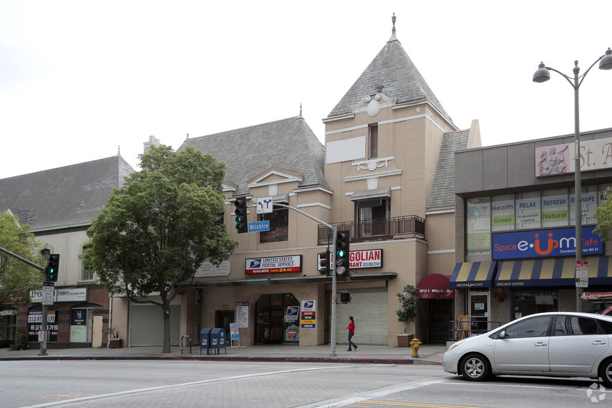 3006 Wilshire Blvd, Los Angeles, CA en venta - Foto del edificio - Imagen 3 de 9