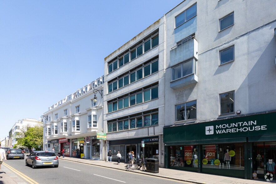 125 Queens Rd, Brighton en alquiler - Foto principal - Imagen 1 de 3