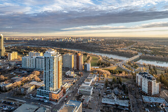 10141 124th St NW, Edmonton, AB - VISTA AÉREA  vista de mapa - Image1