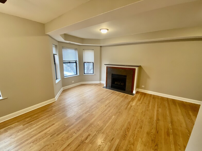 6557 S Minerva Ave, Chicago, IL en venta - Foto del edificio - Imagen 2 de 24