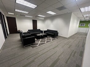 835 Wilshire Blvd, Los Angeles, CA en alquiler Foto del interior- Imagen 1 de 6