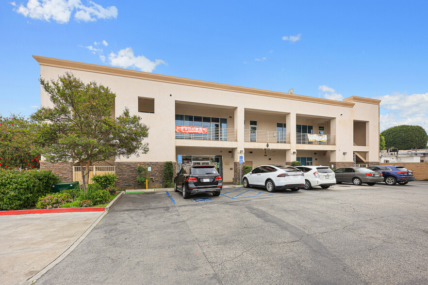 745 E Garvey Ave, Monterey Park, CA en venta - Foto del edificio - Imagen 2 de 12