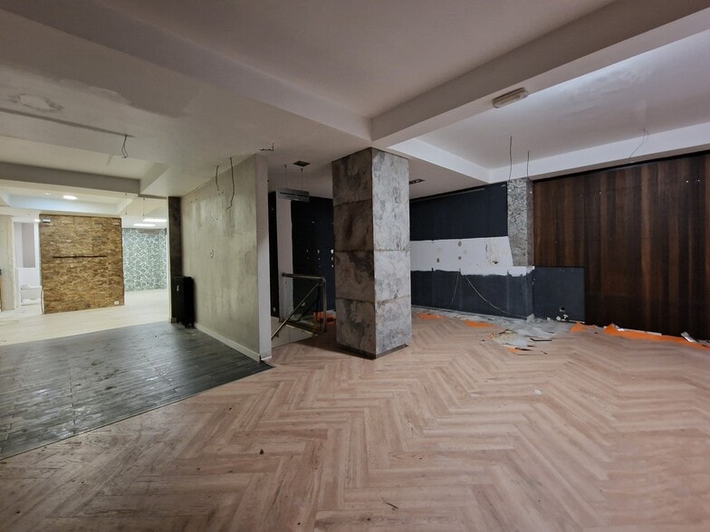 Edificio residencial en Madrid, Madrid en venta - Foto del edificio - Imagen 3 de 17