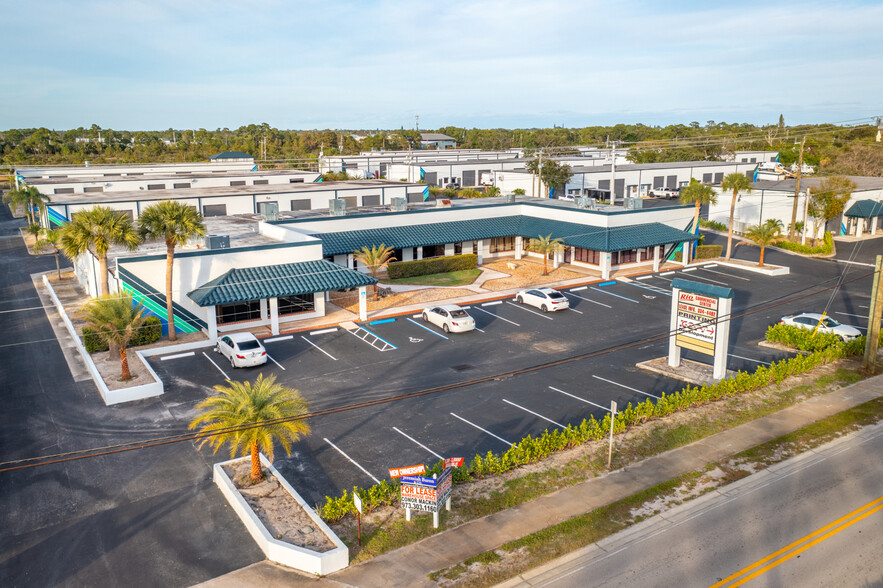 781 NE Dixie Hwy, Jensen Beach, FL en alquiler - Foto del edificio - Imagen 3 de 8