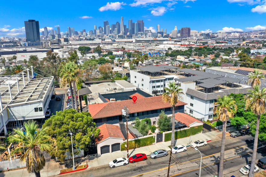 435 S Boyle Ave, Los Angeles, CA en venta - Foto del edificio - Imagen 3 de 79