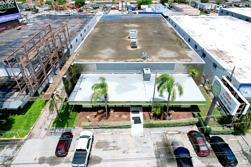 8005 W 20th Ave, Hialeah, FL en alquiler - Foto del edificio - Imagen 3 de 10