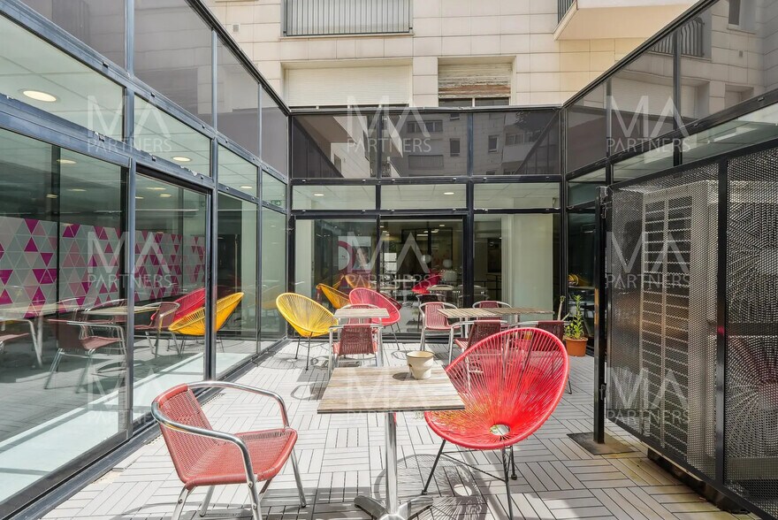 30 Rue Des Favorites, Paris en venta - Foto del edificio - Imagen 3 de 8