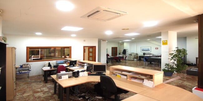 Más detalles de Local en alquiler