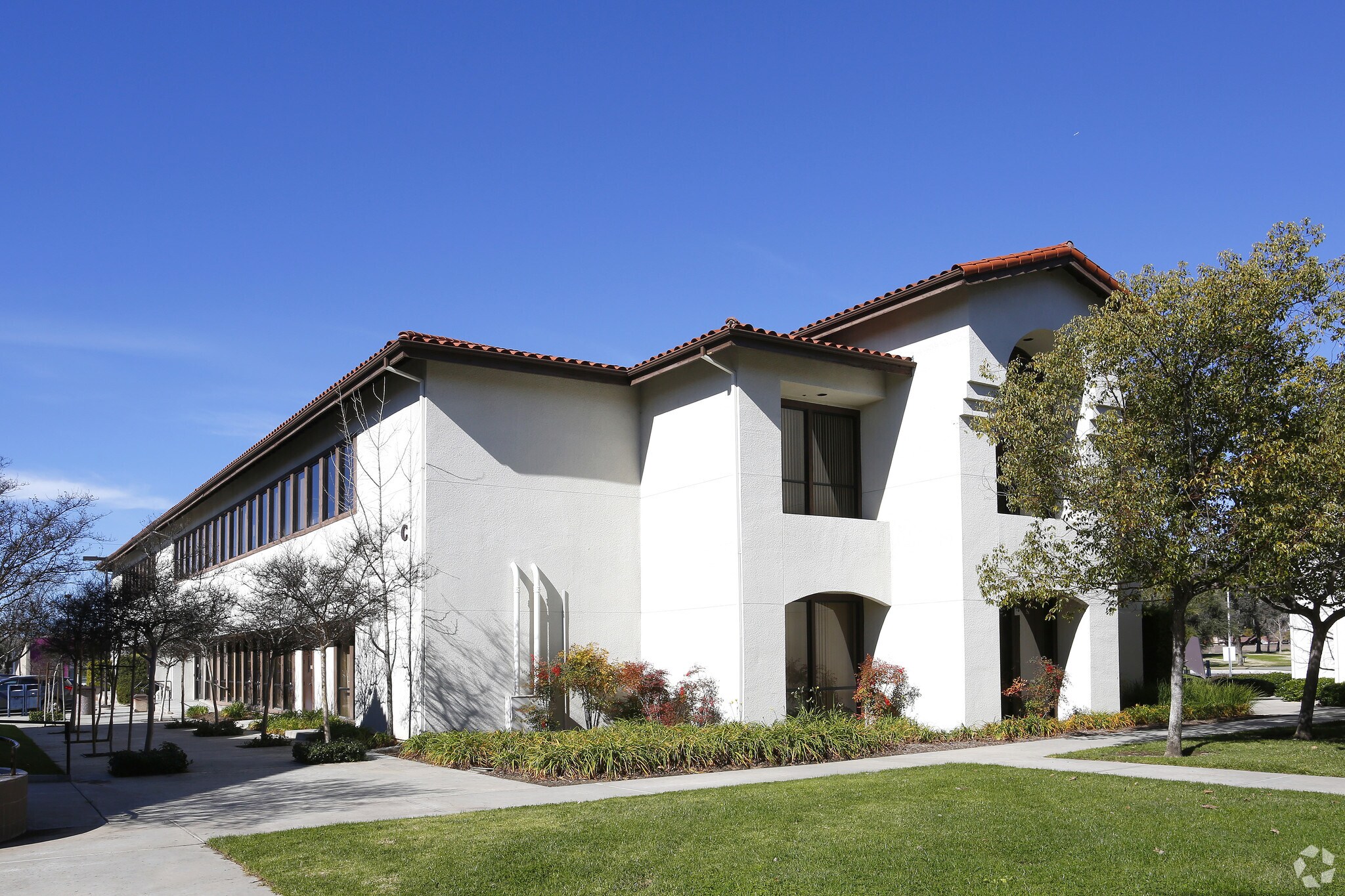 23119 Cottonwood Ave, Moreno Valley, CA en alquiler Foto del edificio- Imagen 1 de 7