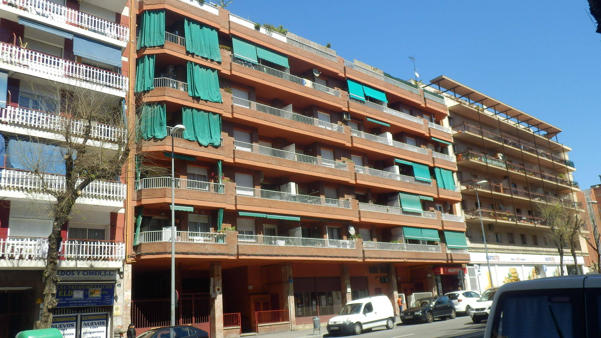 Passeig Llorenc Serra, 22, Santa Coloma de Gramenet, Barcelona en alquiler Foto principal- Imagen 1 de 2