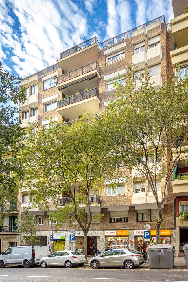 Más detalles de Carrer de Sardenya, 491, Barcelona - Oficina/Local en alquiler