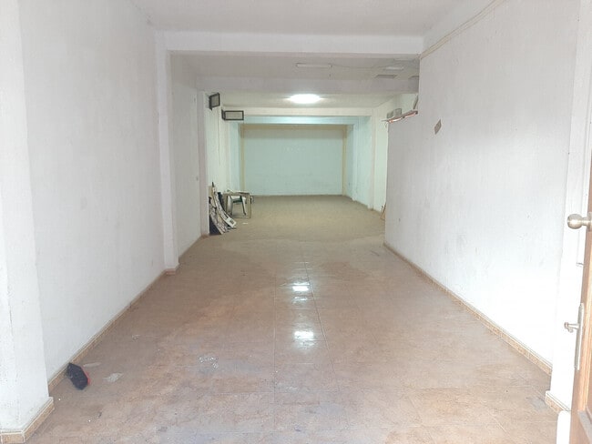 Más detalles de Carrer Albuixarres, 53, Alzira - Local en alquiler