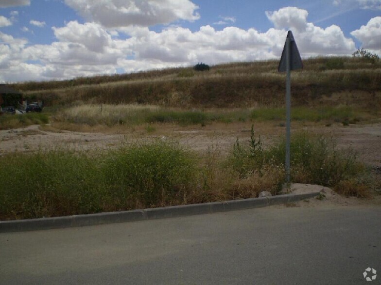 Calle Arroyo de San Andrés, 1, Casarrubios del Monte, Toledo en venta - Foto del edificio - Imagen 2 de 7