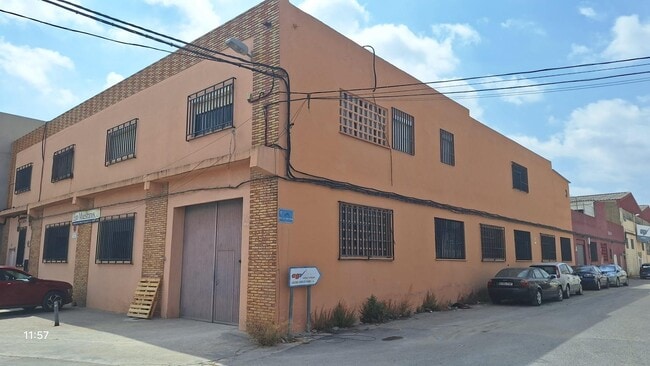 Más detalles de Camí Assagador, 7, Quart de Poblet - Nave en venta