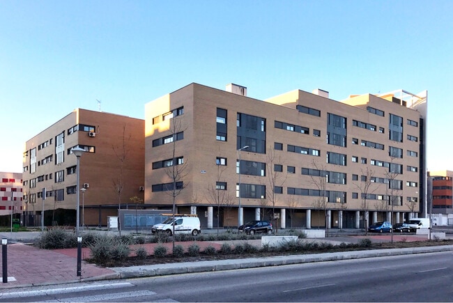 Más detalles de Calle de Alfredo Nobel, 25, Alcorcón - Edificio residencial​ en venta