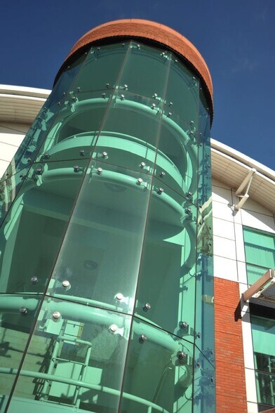 1200 Daresbury Park, Warrington en alquiler - Foto del edificio - Imagen 2 de 11