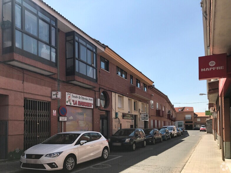 Calle Alalpardo, 4, Fuente el Saz de Jarama, Madrid en venta - Foto del edificio - Imagen 3 de 3