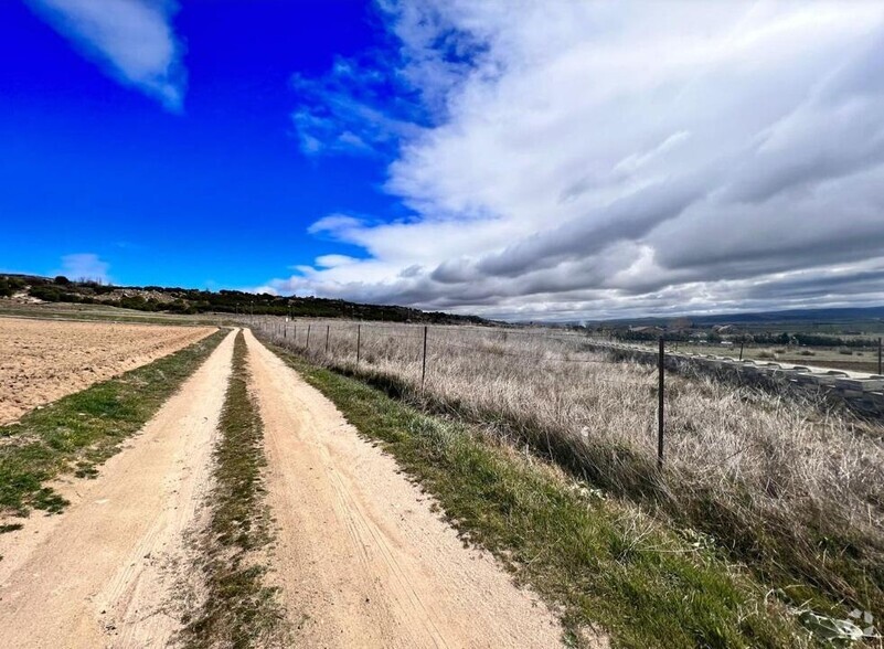 Terrenos en La Serrada, Ávila en venta - Foto principal - Imagen 3 de 5