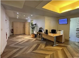 2-4 Rue Lord Byron, Paris en venta Foto del interior- Imagen 1 de 2