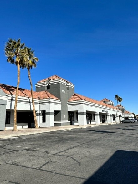 1725-1745 S Rainbow Blvd, Las Vegas, NV en alquiler - Foto del edificio - Imagen 3 de 10