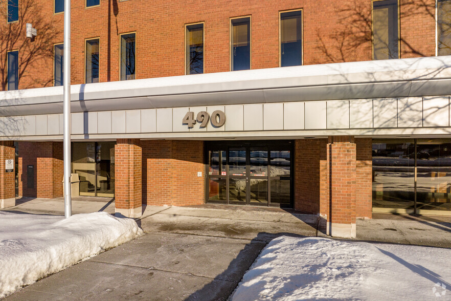 490 Boul Saint-Joseph, Gatineau, QC en alquiler - Foto del edificio - Imagen 3 de 4