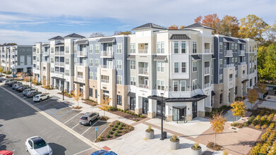 Bridgeport Way & Knotts Point Lane, Suffolk, VA en alquiler Foto del edificio- Imagen 2 de 7