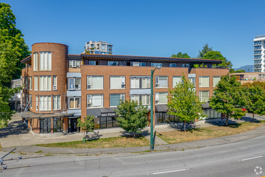 3069-3099 Oak St, Vancouver, BC en venta - Foto del edificio - Imagen 2 de 5