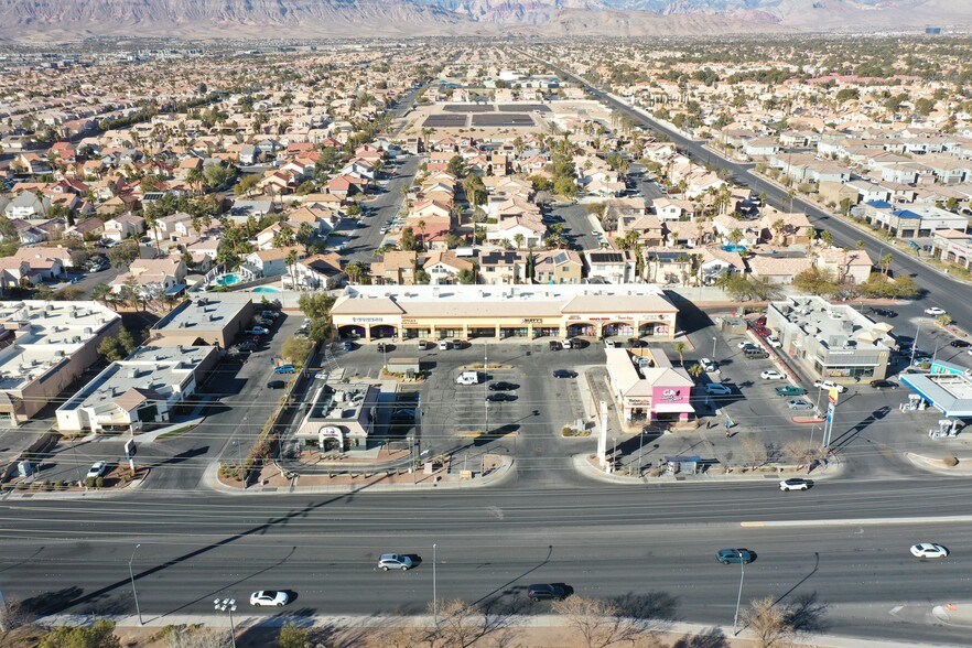 3585 S Durango Dr, Las Vegas, NV en alquiler - Foto del edificio - Imagen 2 de 12