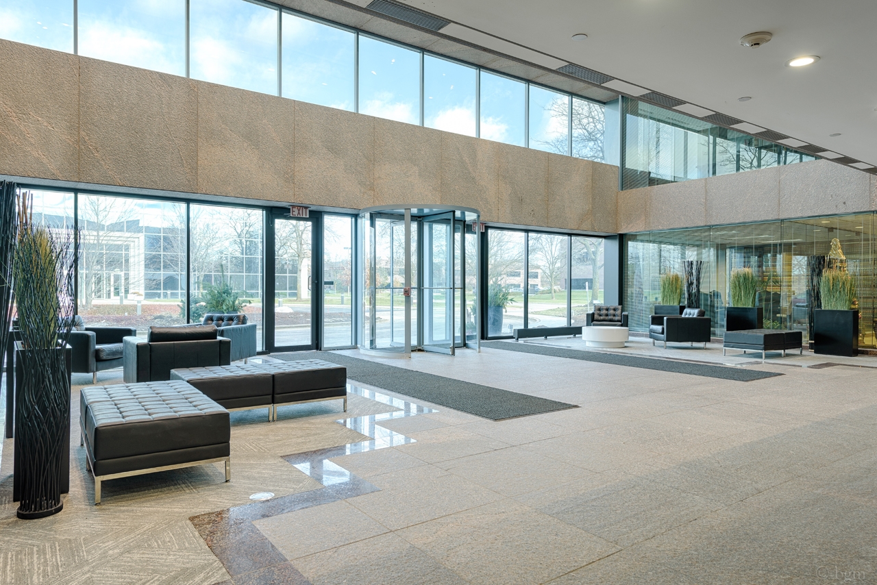 1733 Park St, Naperville, IL en alquiler Lobby- Imagen 1 de 11