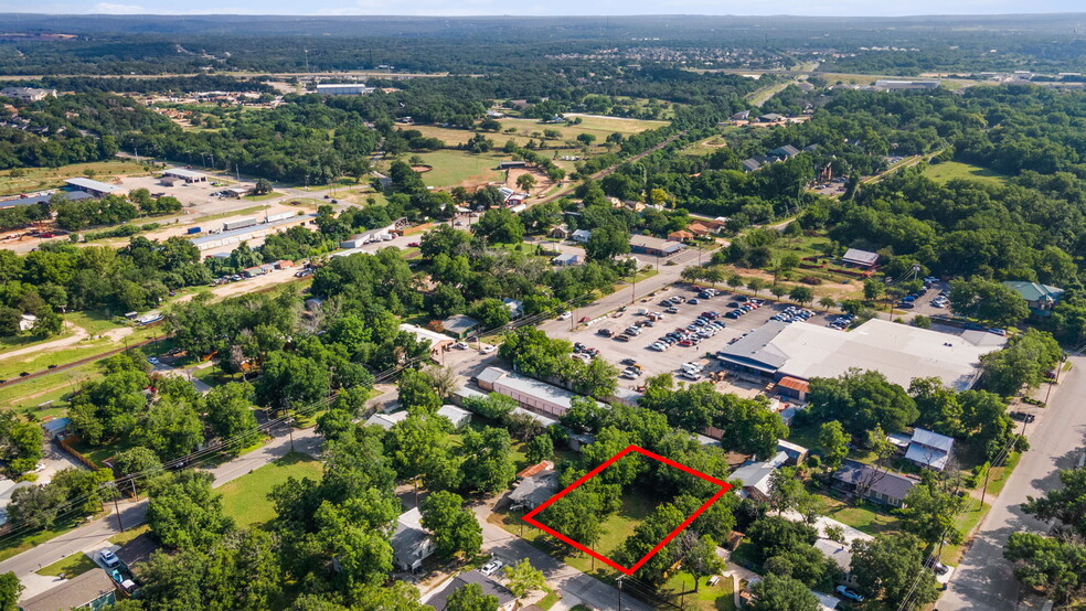 740 Central Ave, New Braunfels, TX en venta - Foto del edificio - Imagen 1 de 13