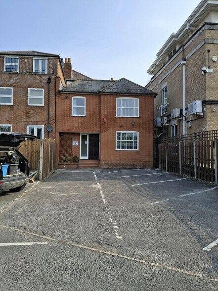 189 High Street, Egham en venta - Foto del edificio - Imagen 3 de 9