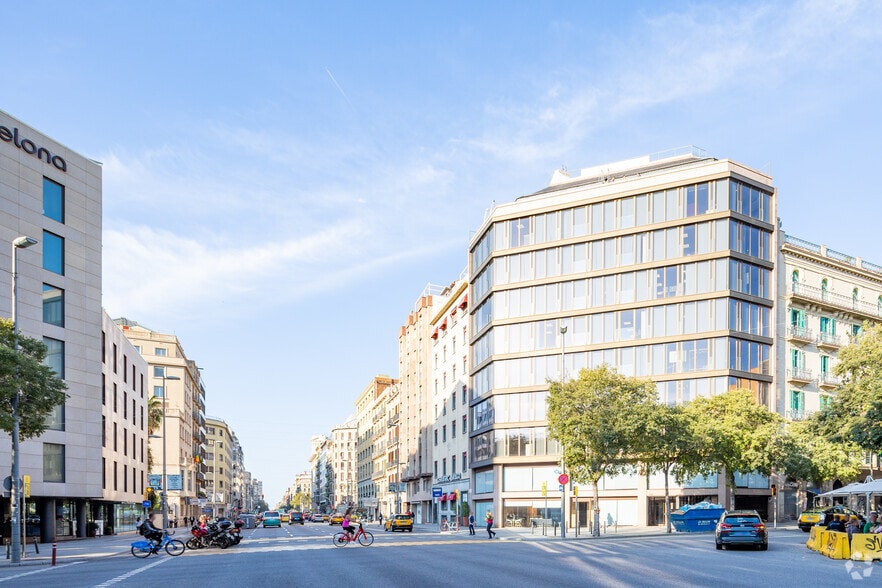 Carrer d'Aragó, 295, Barcelona, Barcelona en alquiler - Foto del edificio - Imagen 3 de 5