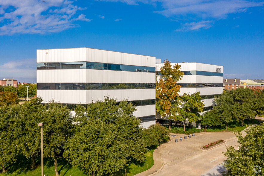 15301 Spectrum Dr, Addison, TX en alquiler - Foto del edificio - Imagen 1 de 4