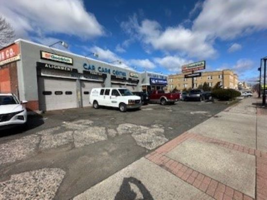 711 Maple Ave, Hartford, CT en venta - Foto del edificio - Imagen 1 de 5