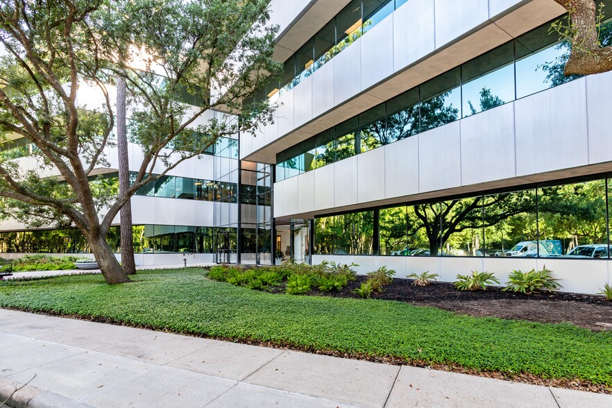 1610 Woodstead Ct, The Woodlands, TX en alquiler - Foto del edificio - Imagen 1 de 3