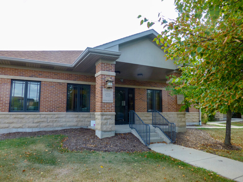 3845 McCoy Dr, Aurora, IL en venta - Foto del edificio - Imagen 1 de 6