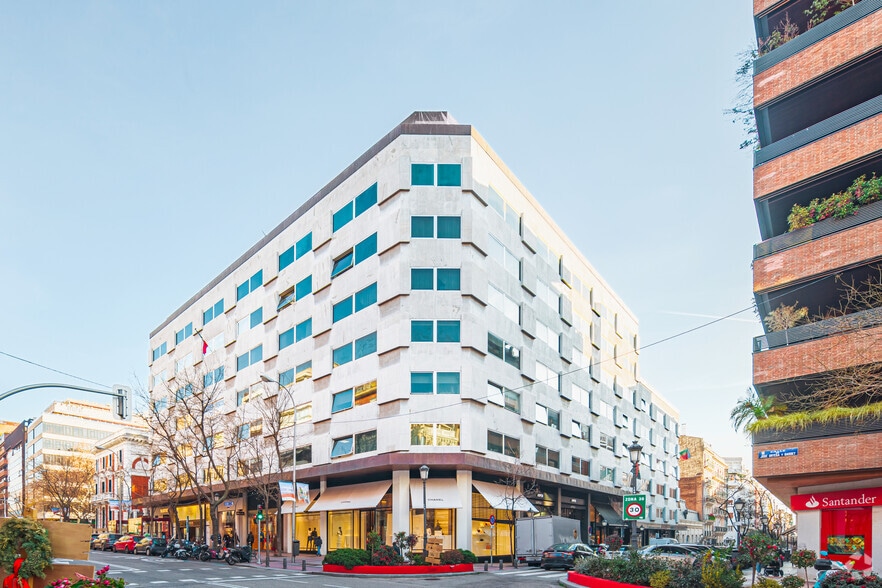 Oficina en Madrid, Madrid en alquiler - Foto del edificio - Imagen 1 de 3