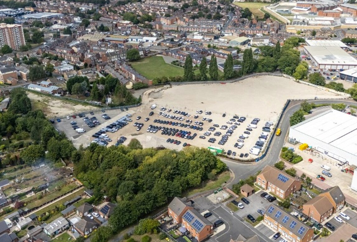 Colinsway, Wakefield en alquiler Foto del edificio- Imagen 1 de 2