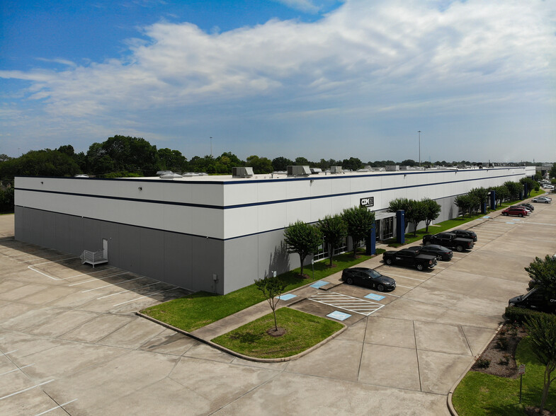 9330 W Airport Blvd, Houston, TX en alquiler - Foto principal - Imagen 1 de 6