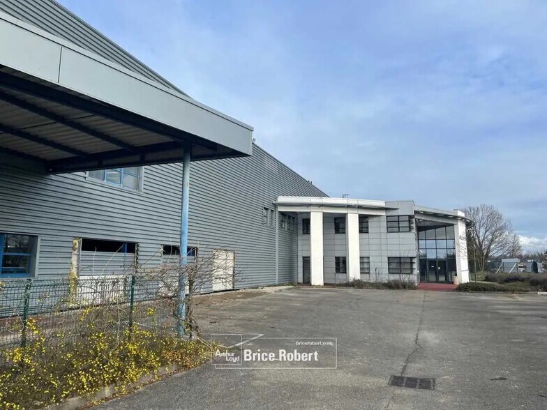 Oficina en Miribel en alquiler - Foto del edificio - Imagen 1 de 12