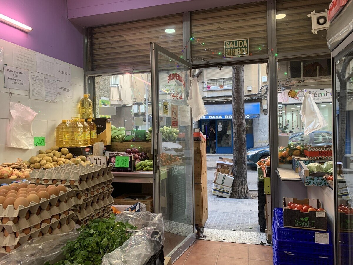 Carrer de Mossèn Jacint Verdaguer, 74, Santa Coloma de Gramenet, BAR 08923 -  -  - Foto del interior - Image 1 of 9
