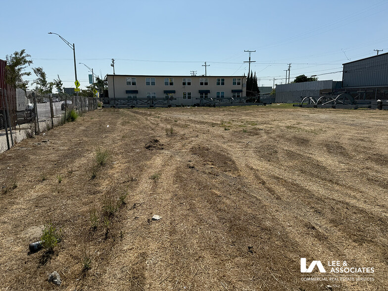 1675 Santa Fe Ave, Long Beach, CA en alquiler - Foto del edificio - Imagen 3 de 6