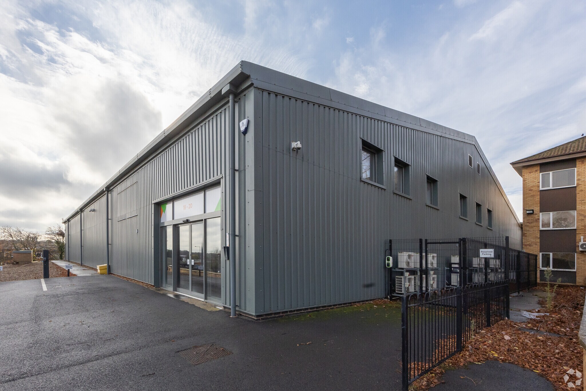 18-20 Bradfield Rd, Wellingborough en venta Foto principal- Imagen 1 de 11